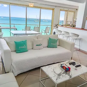 Catalina 3 Grand Case